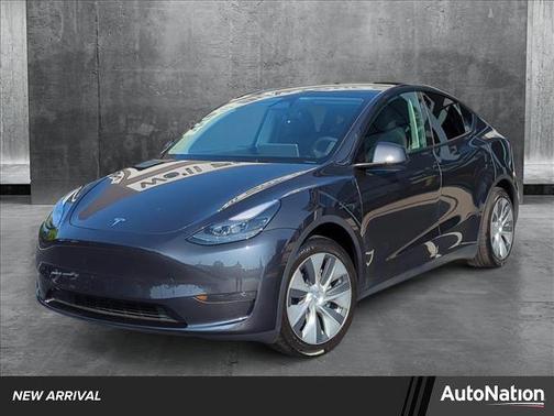 2024 Tesla Model Y RWD *Ltd Avail*