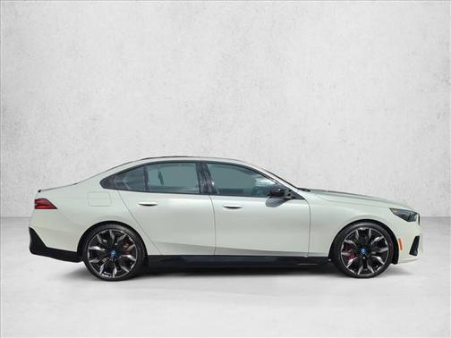 2025 BMW i5 M60