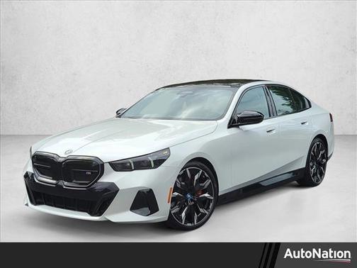 2025 BMW i5 M60