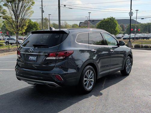 2018 Hyundai SANTA FE SE
