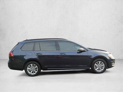 2016 Volkswagen Golf SportWagen TSI S 4-Door