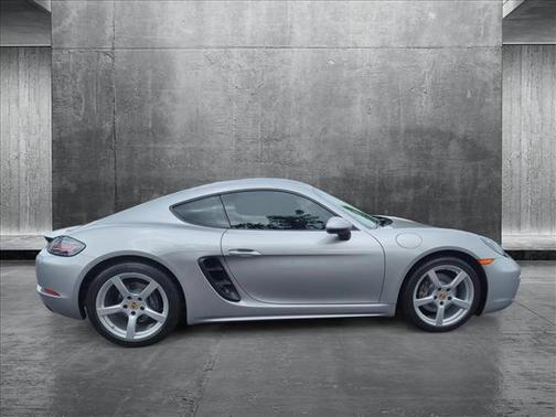2018 Porsche 718 Cayman Base