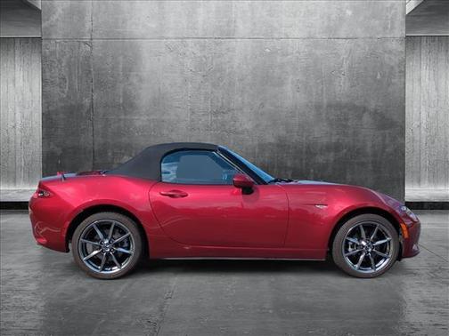 2022 Mazda MX-5 Miata Grand Touring