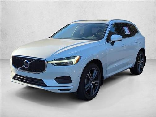 2018 Volvo XC60 T5 Momentum