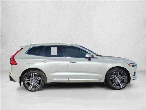 2018 Volvo XC60 T5 Momentum