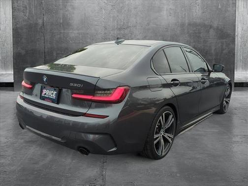 2022 BMW 330 330i