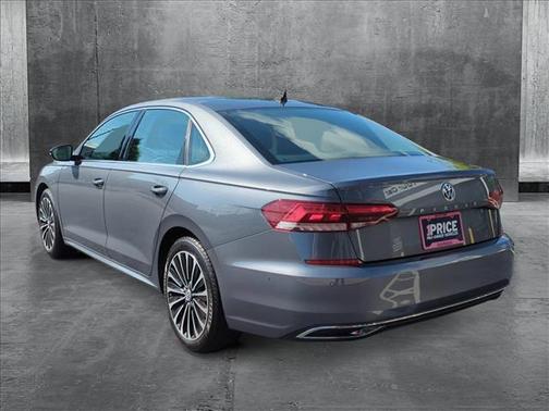 2022 Volkswagen Passat 2.0T Limited Edition