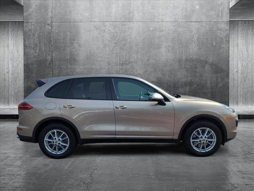 2016 Porsche Cayenne Base