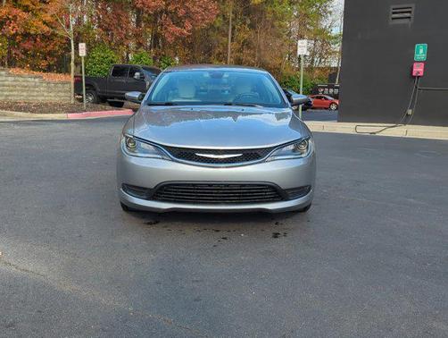 2017 Chrysler 200 Limited