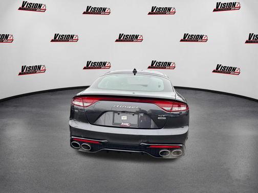 2022 Kia Stinger GT1