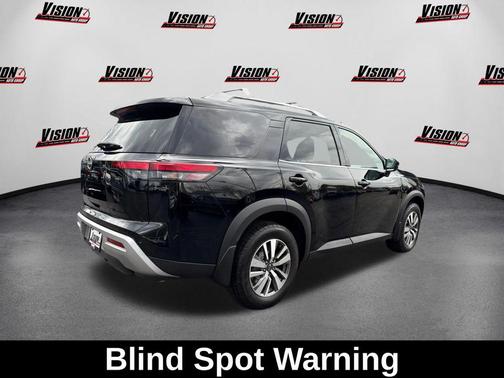 Super Black 2023 Nissan Pathfinder SL 4WD