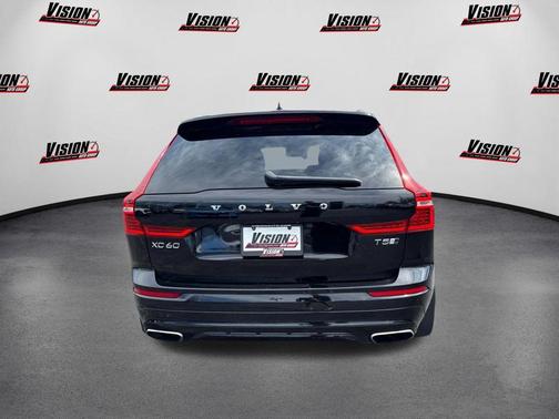 2018 Volvo XC60 T5 R-Design