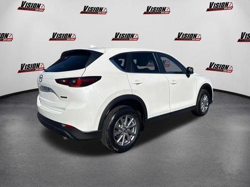 Snowflake White Pearl Mica 2022 Mazda CX-5 2.5 S Preferred Package