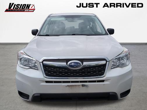 Satin White Pearl 2015 Subaru Forester 2.5i