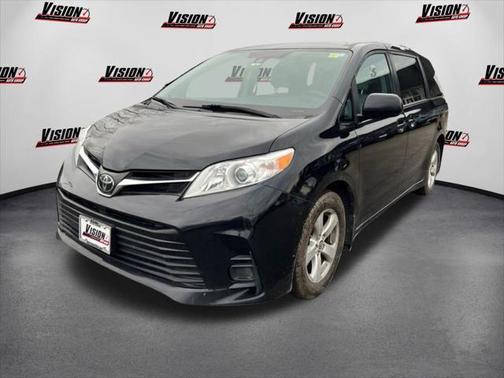 2020 Toyota Sienna LE