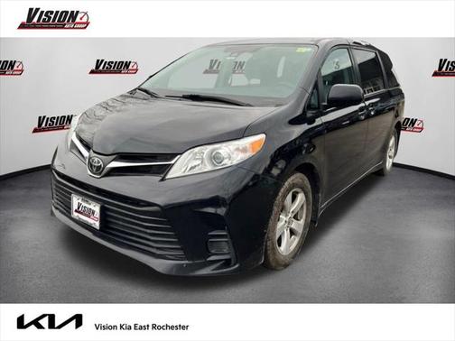 2020 Toyota Sienna LE