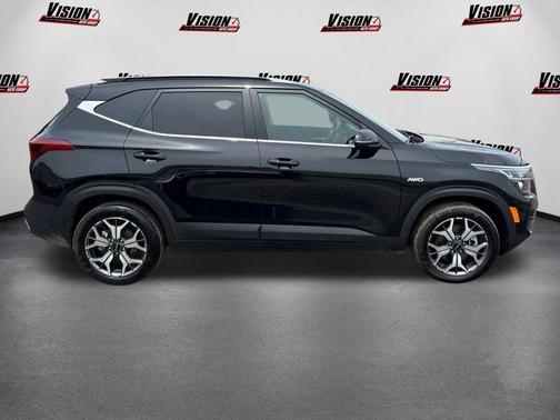 2023 Kia Seltos EX