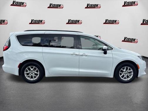 2020 Chrysler Voyager LXI