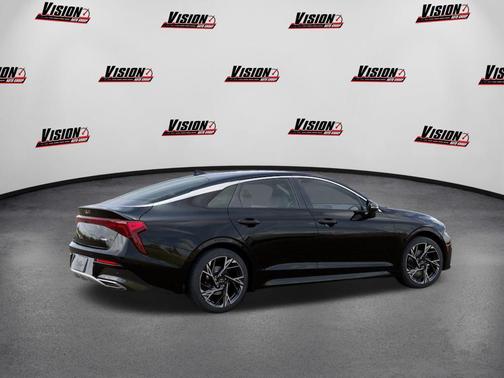 Aurora Black Pearl 2026 Kia K5 GT-Line AWD