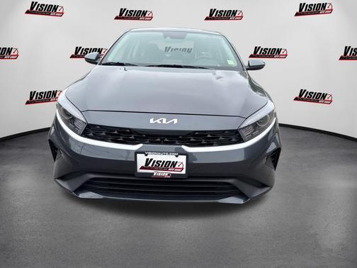 Gravity Gray 2023 Kia Forte LXS