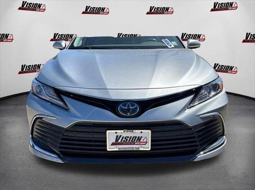2022 Toyota Camry Hybrid XLE