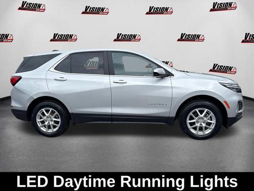 Silver Ice Metallic 2022 Chevrolet Equinox 1LT