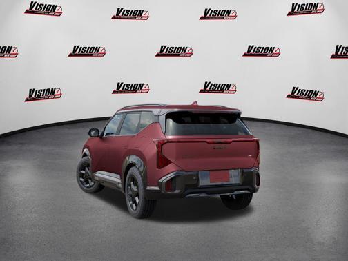 Magma Red Matte 2027 Kia Seltos X-Line S