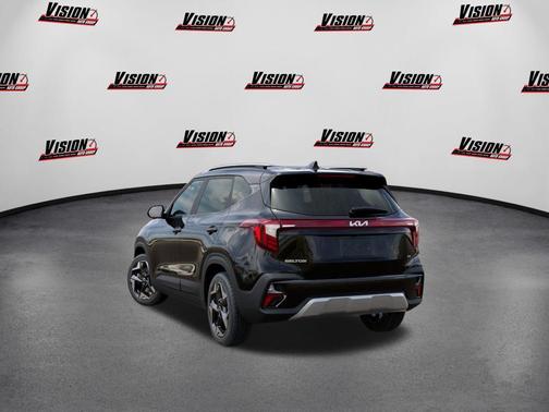 Fusion Black 2026 Kia Seltos S