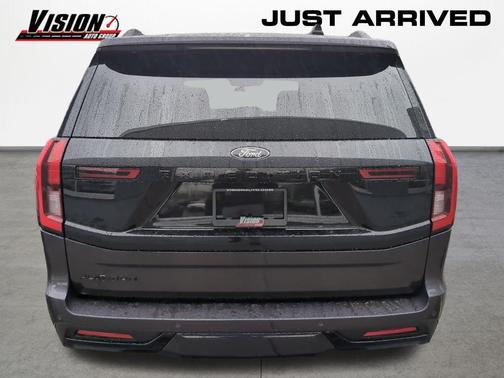 Dark Matter Gray Metallic 2025 Ford Expedition Platinum
