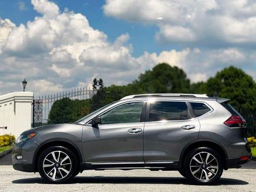 2020 Nissan Rogue SL