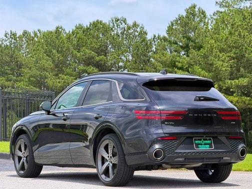 Black 2023 Genesis GV70 2.5T