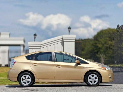 2010 Toyota Prius III