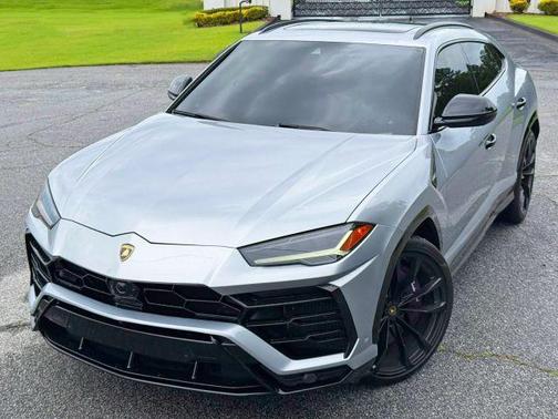 Silver 2019 Lamborghini Urus Base