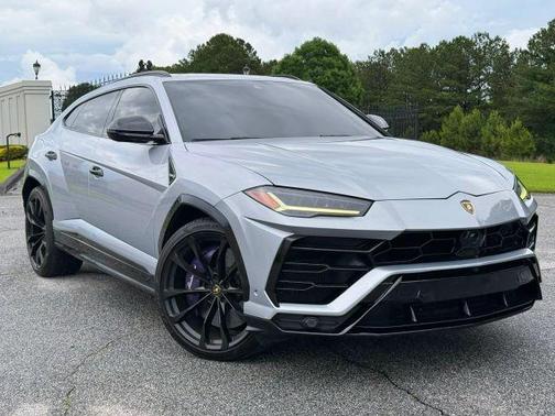 Silver 2019 Lamborghini Urus Base