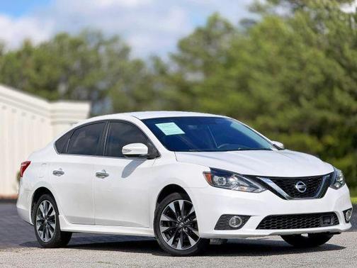 Aspen White 2018 Nissan Sentra SR