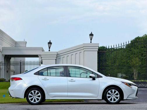 White 2022 Toyota Corolla LE