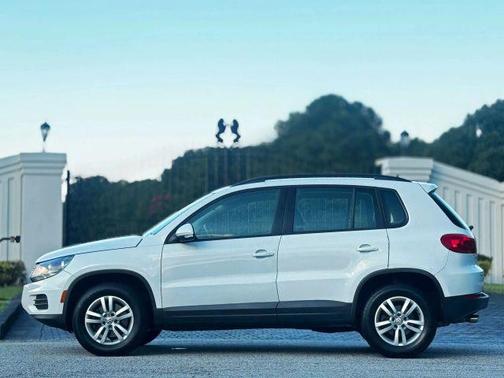 2016 Volkswagen Tiguan S
