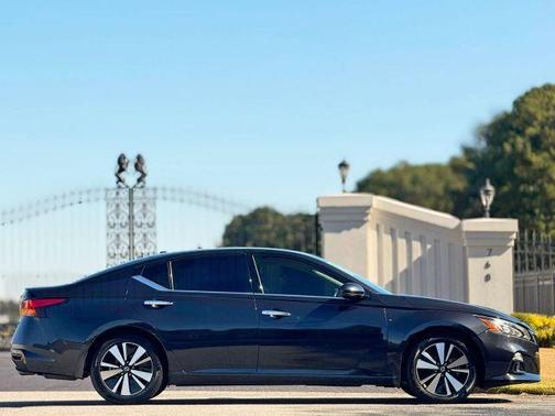 2021 Nissan Altima 2.5 SL