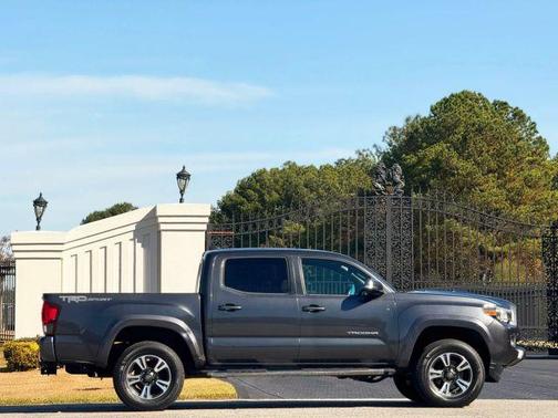 2019 Toyota Tacoma TRD Sport