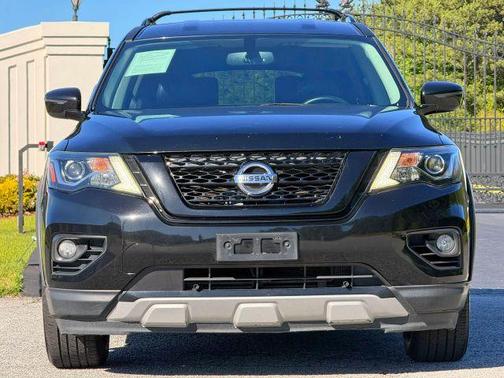 Magnetic Black 2019 Nissan Pathfinder SV