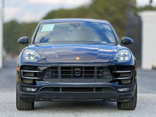 2015 Porsche Macan Turbo