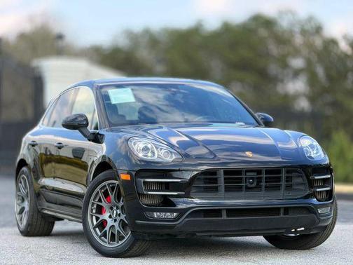 2015 Porsche Macan Turbo