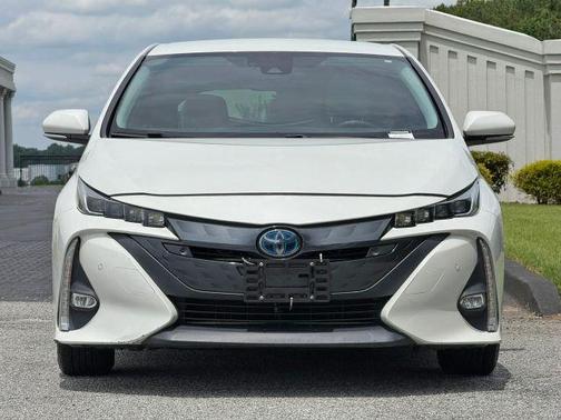 White 2017 Toyota Prius Prime Advanced
