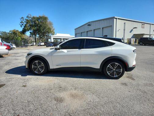 2021 Ford Mustang Mach-E Select