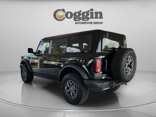 Shadow Black 2025 Ford Bronco Badlands