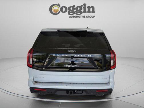 Space Silver Metallic 2026 Ford Expedition Max Active 4x2