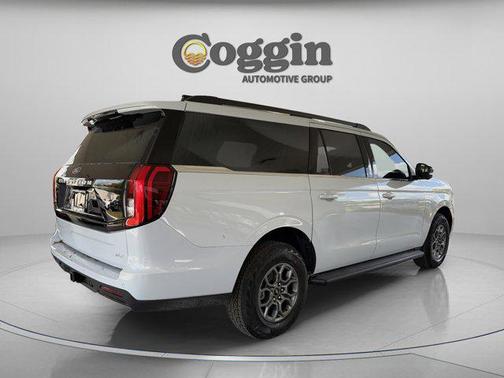 Space Silver Metallic 2026 Ford Expedition Max Active 4x2