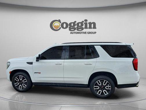 2022 GMC Yukon 4WD AT4