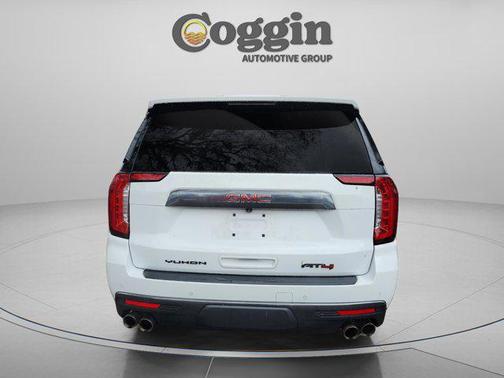 2022 GMC Yukon 4WD AT4