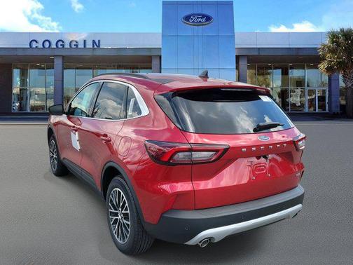 2025 Ford Escape PHEV Base